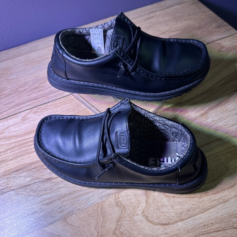 Hey Dude Men's Black Leather Loafers